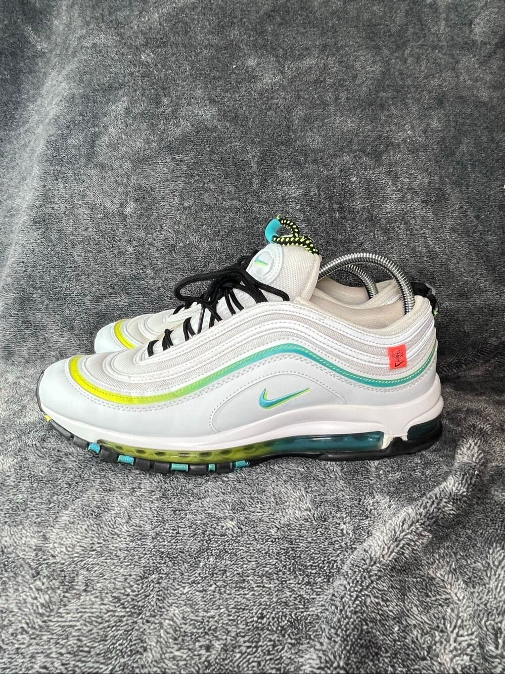 Nike Air Max 97 Worldwide Pack White Blue Fury Volt CZ5607-100 Mens Size 9.5